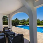 Villa Finesse By Menorcarentals *