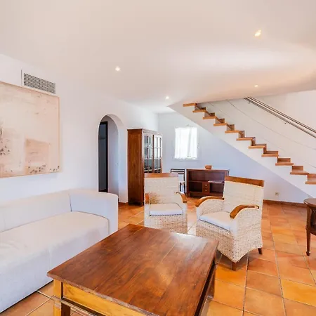 Villa Finesse By Menorcarentals