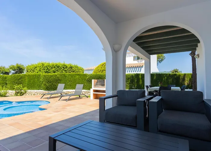 Finesse By Menorcarentals *