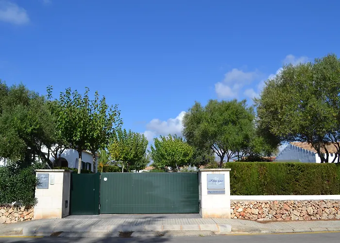 Finesse By Menorcarentals