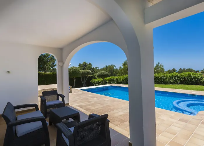 Villa Finesse By Menorcarentals *