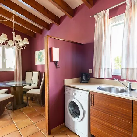 Finesse By Menorcarentals *